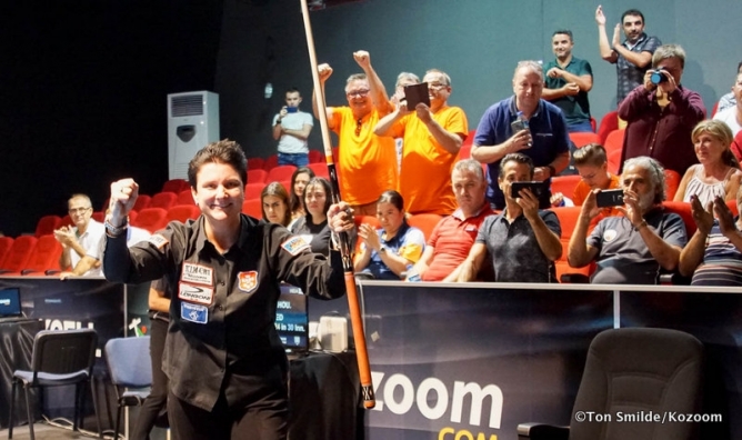 Therese Klompenhouwer gewinnt Damen Weltmeisterin vor Orie Hida