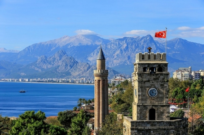 Avrupalı mega turnuva 2022'de Brandenburg'tan Antalya'ya taşınıyor