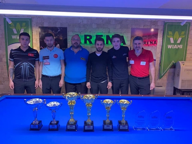 Arena Cup şampiyonları Turgay Orak ve Burak Haşhaş