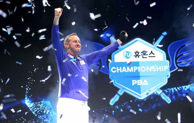 Sprung ins Glück - Eddy Leppens gewinnt 3. PBA Turnier 2021