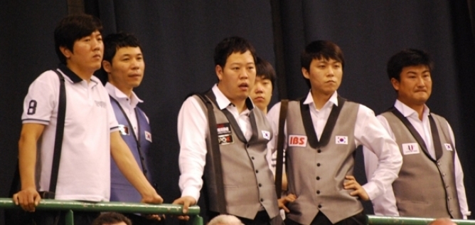 Carom Billiard Korean billiards: 40.000 clubs, 10 million players ...